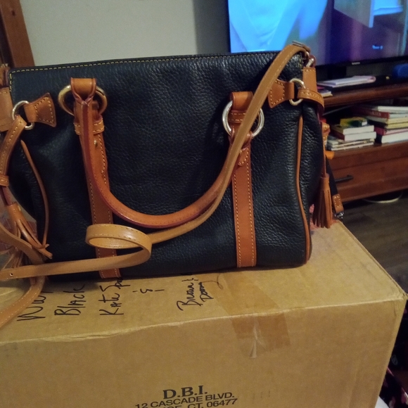 DOONEY AND BOURKE STACHEL WITH LONG STRAP - Picture 5 of 7
